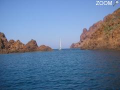 picture of La réserve naturelle de Scandola et le village de Girolata